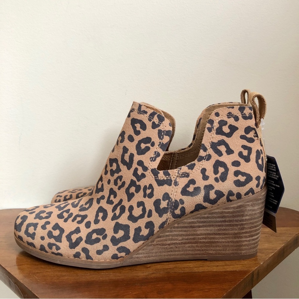 Toms Kallie leopard print booties NWT - Picture 7 of 16